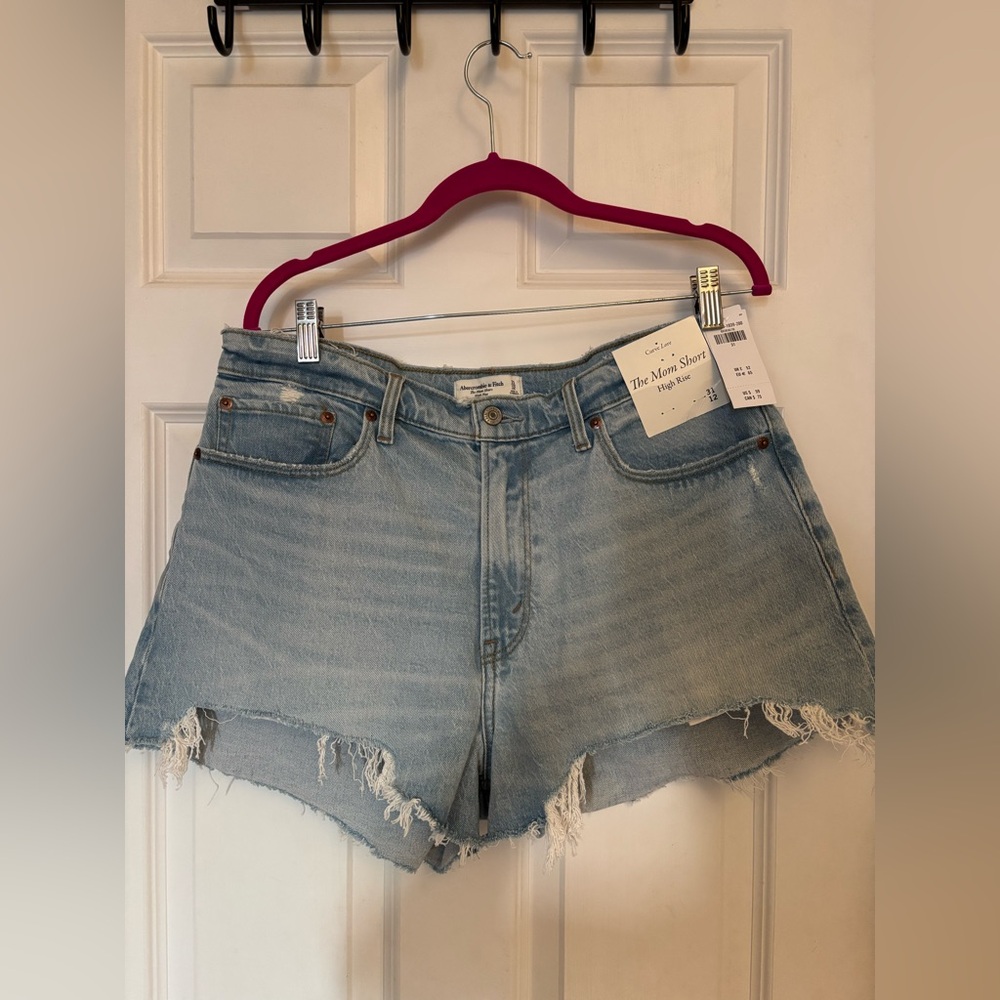 Abercrombie & Fitch High Rise Mom Shorts